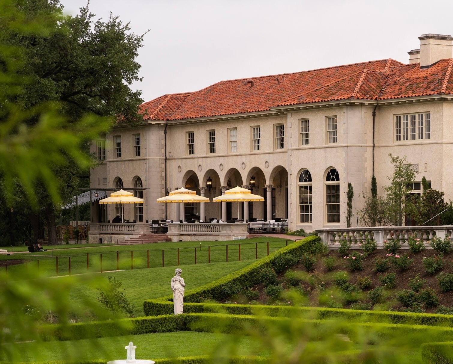 The Garden Affair — TÉVORAE's inaugural gathering at the Commodore Perry Estate